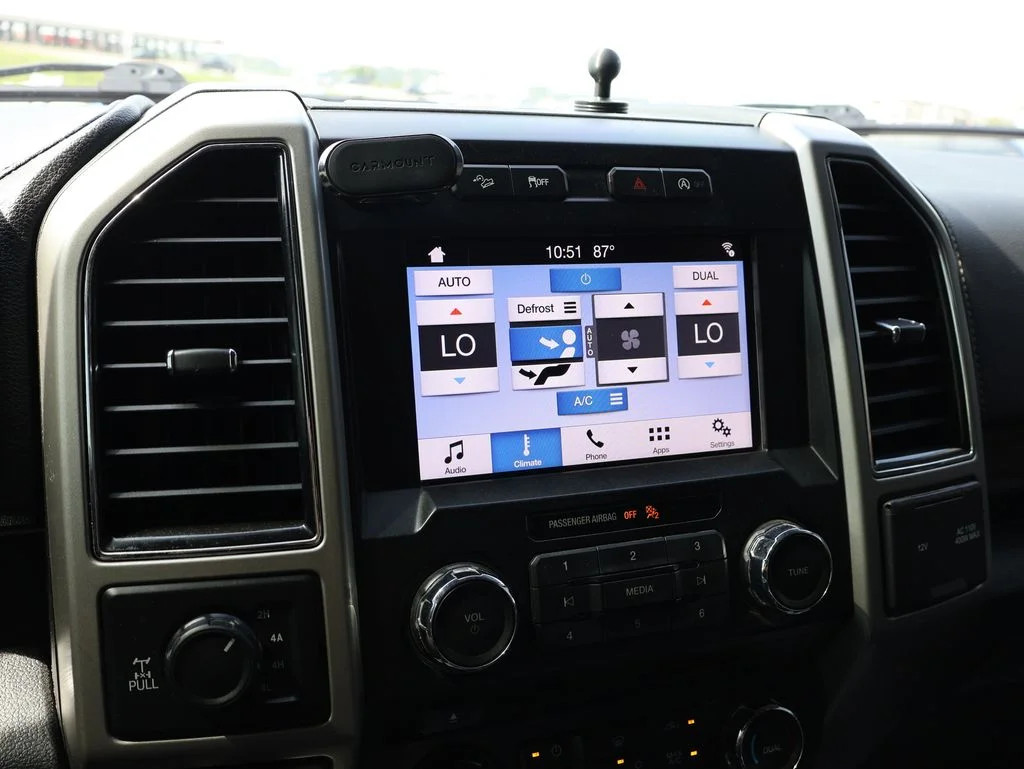 Used 2018 Magnetic Ford Lariat image 36