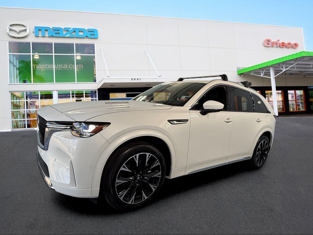 New 2026 Rhodium White Premium Mazda 3.3 Turbo S Premium Plus AWD image 3