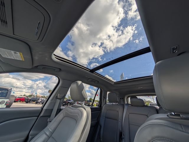 Used 2021 Black Lincoln Reserve image 14