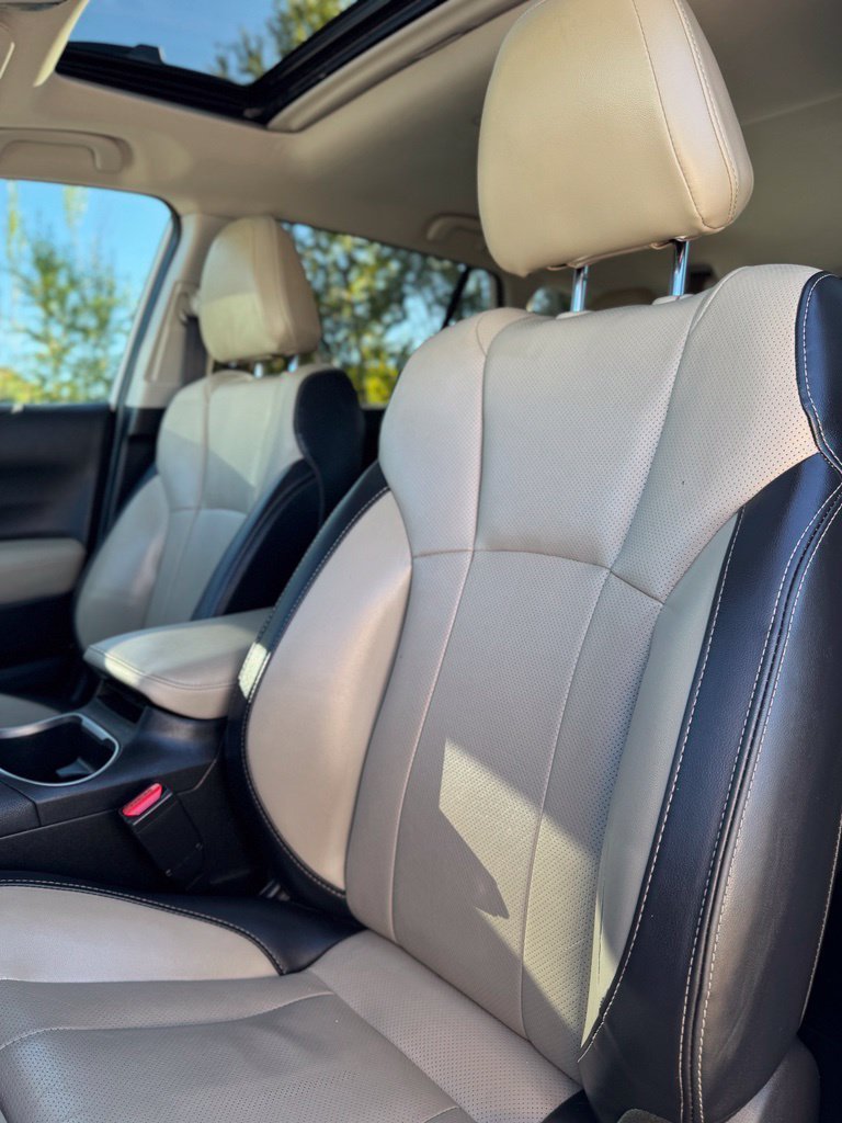 Used 2021 Crystal White Pearl Subaru Limited image 30