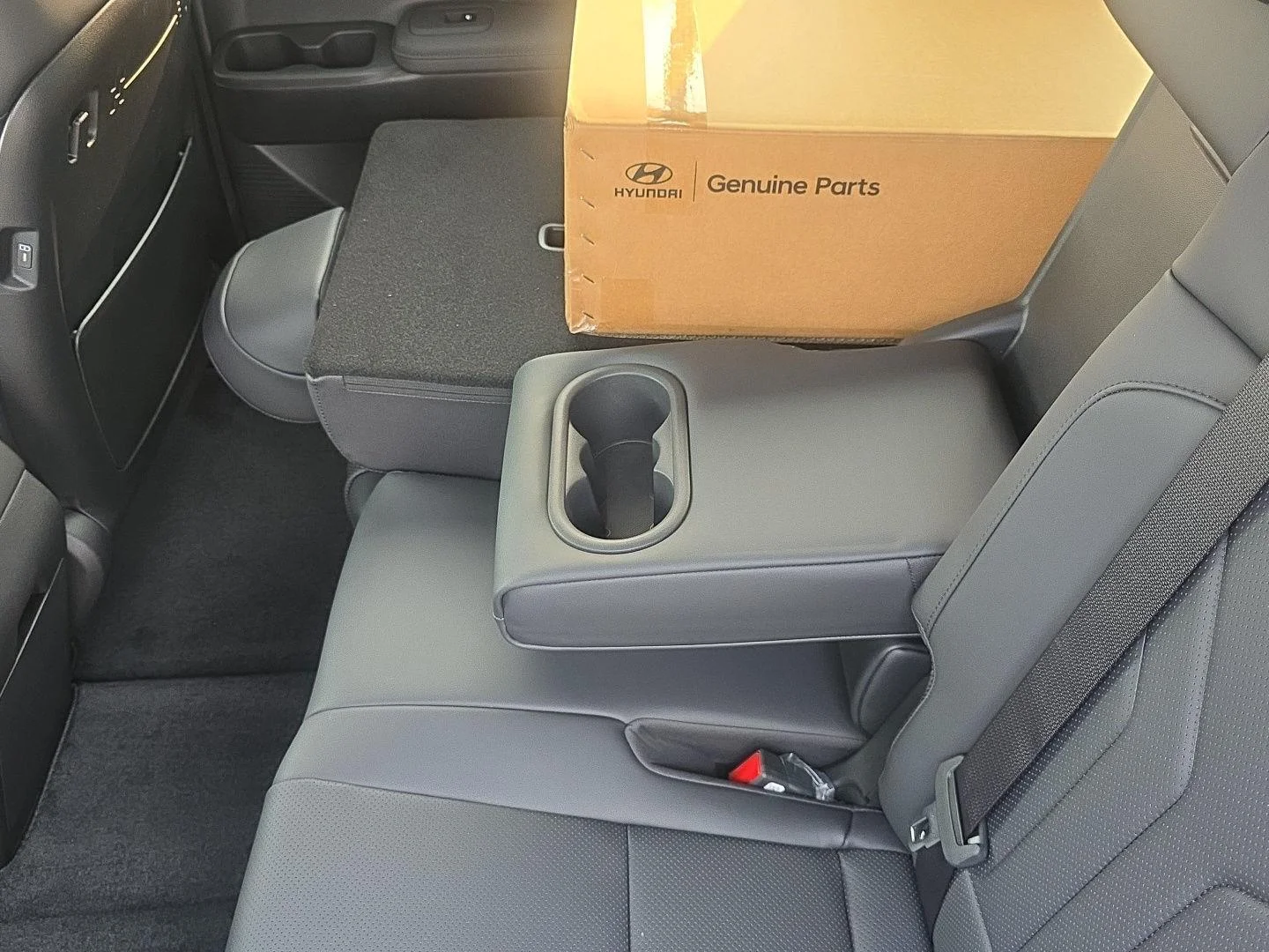 New 2026 Phantom Black Hyundai SEL image 22