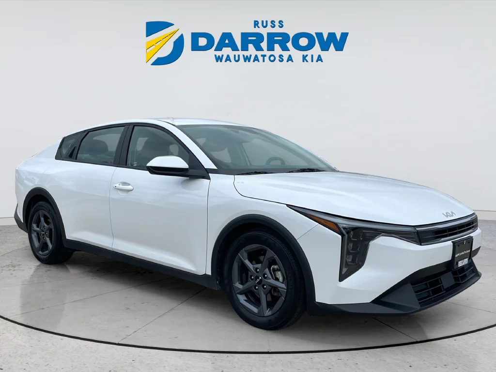 Used 2025 White Kia LXS image 7