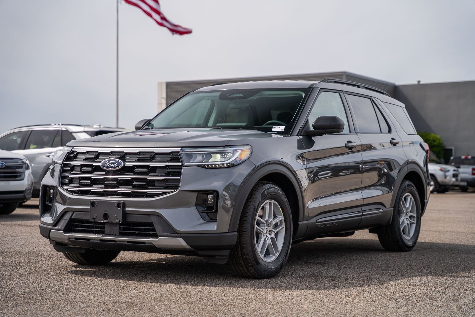 New 2026 Carbonized Gray Metallic Ford Active image 4