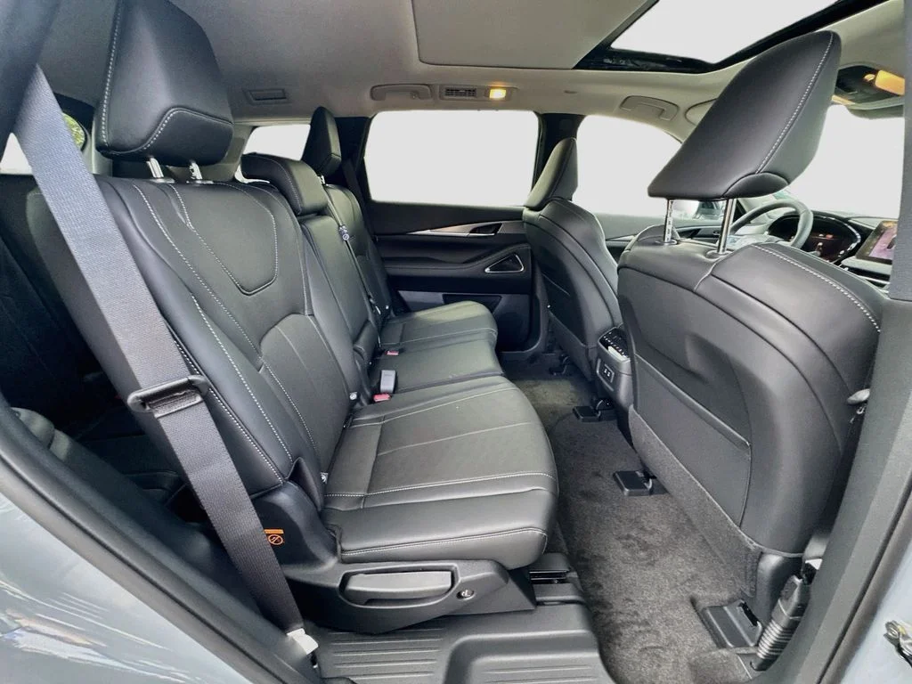New 2027 Gray INFINITI LUXE image 30