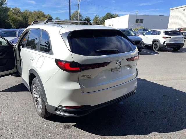 Used 2024 White Mazda 3.3 Turbo Select image 10