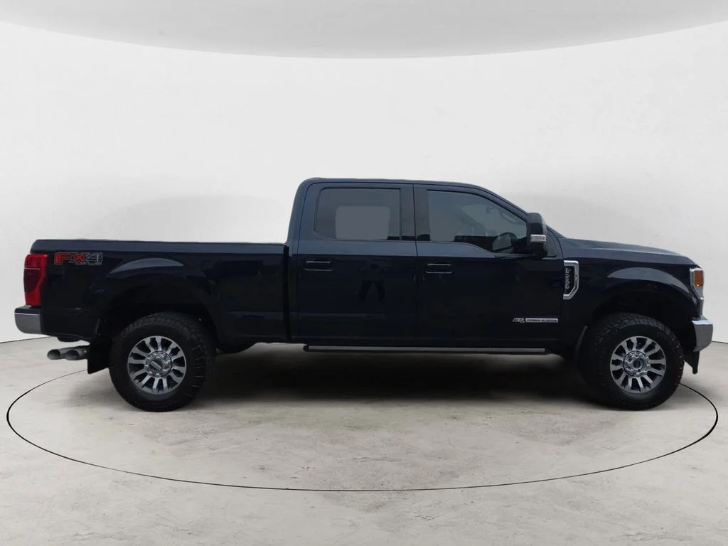 Used 2022 Blue Ford Lariat image 6