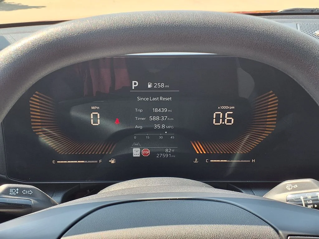 Used 2025 Red Kia LXS image 30