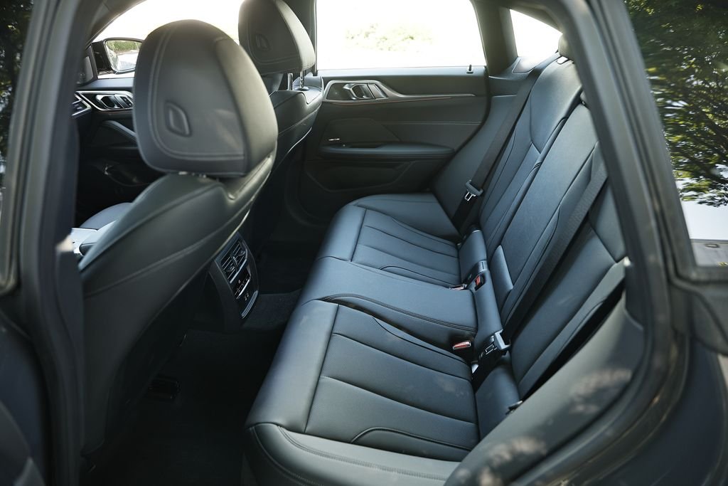 2026 BMW 4 Series M440i - Photo 24
