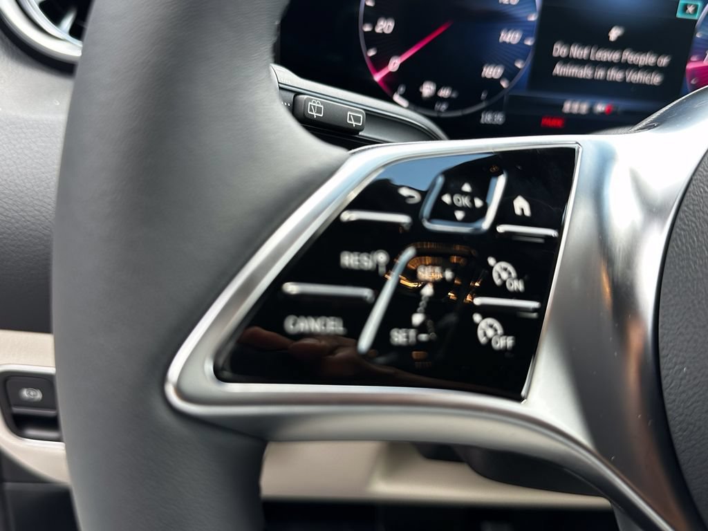 New 2026 Polar White Mercedes-Benz GLA 250 image 28