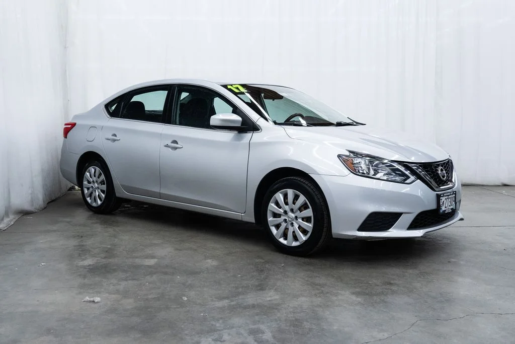 2017 Nissan Sentra SV CVT's photo