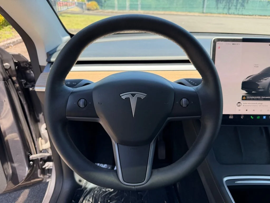 Used 2023 Midnight Silver Metallic Tesla Long Range image 20