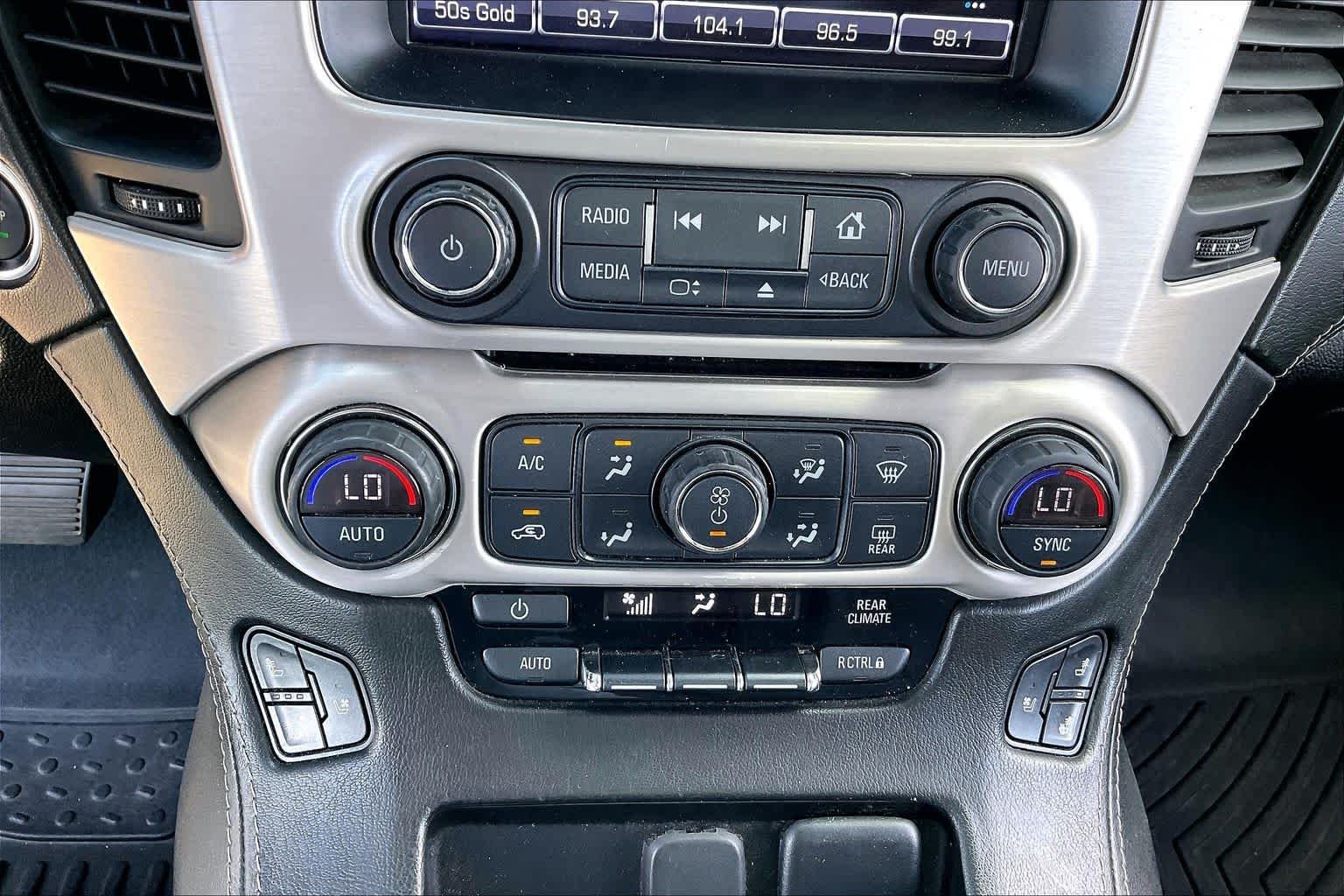 Used 2018 Onyx Black GMC SLT image 33