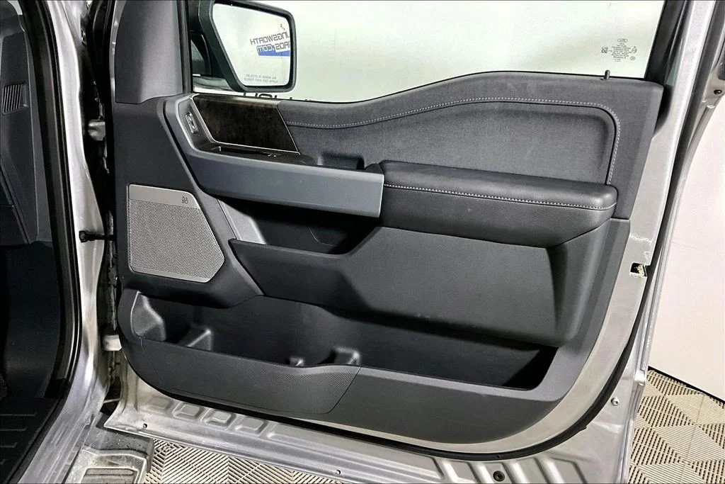 Used 2023 Silver Metallic Ford Lariat image 19