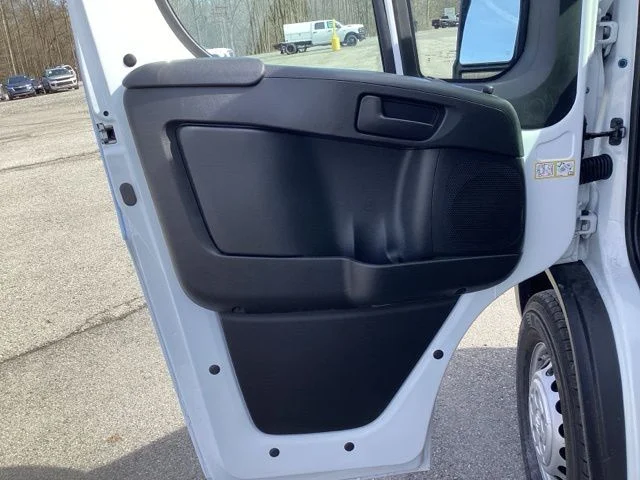 New 2026 Bright White Clear-Coat Exterior Paint RAM Low Roof image 18