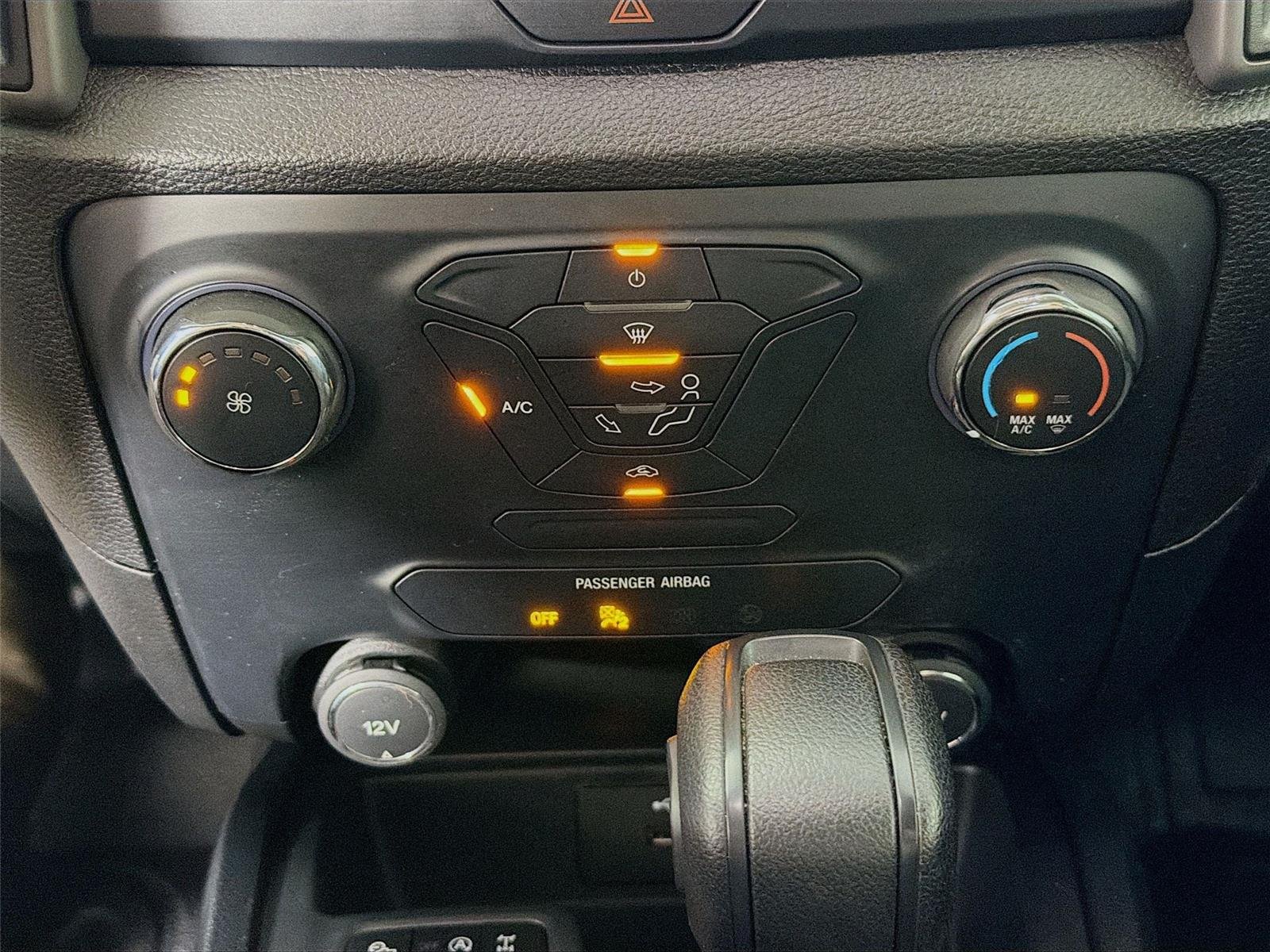 Used 2020 Lightning Blue Ford XL image 21