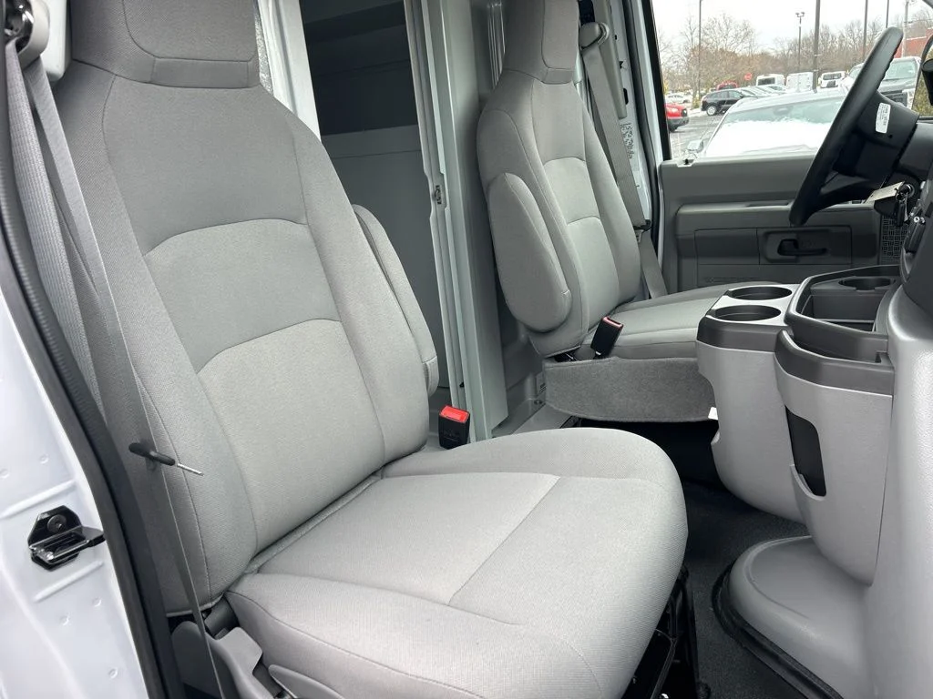 2026 Ford E-Series Cutaway Base - Photo 10