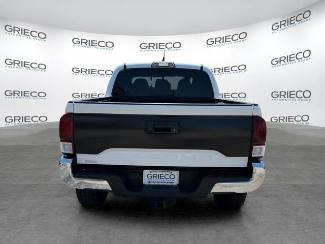 Used 2017 White Toyota SR5 image 6