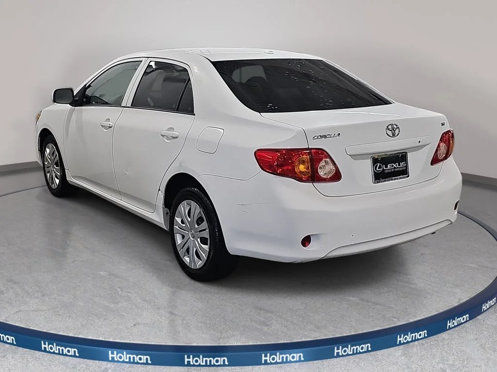 Used 2010 White Toyota LE image 8