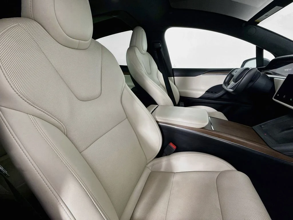 Used 2023 Gray Tesla Standard Range image 28