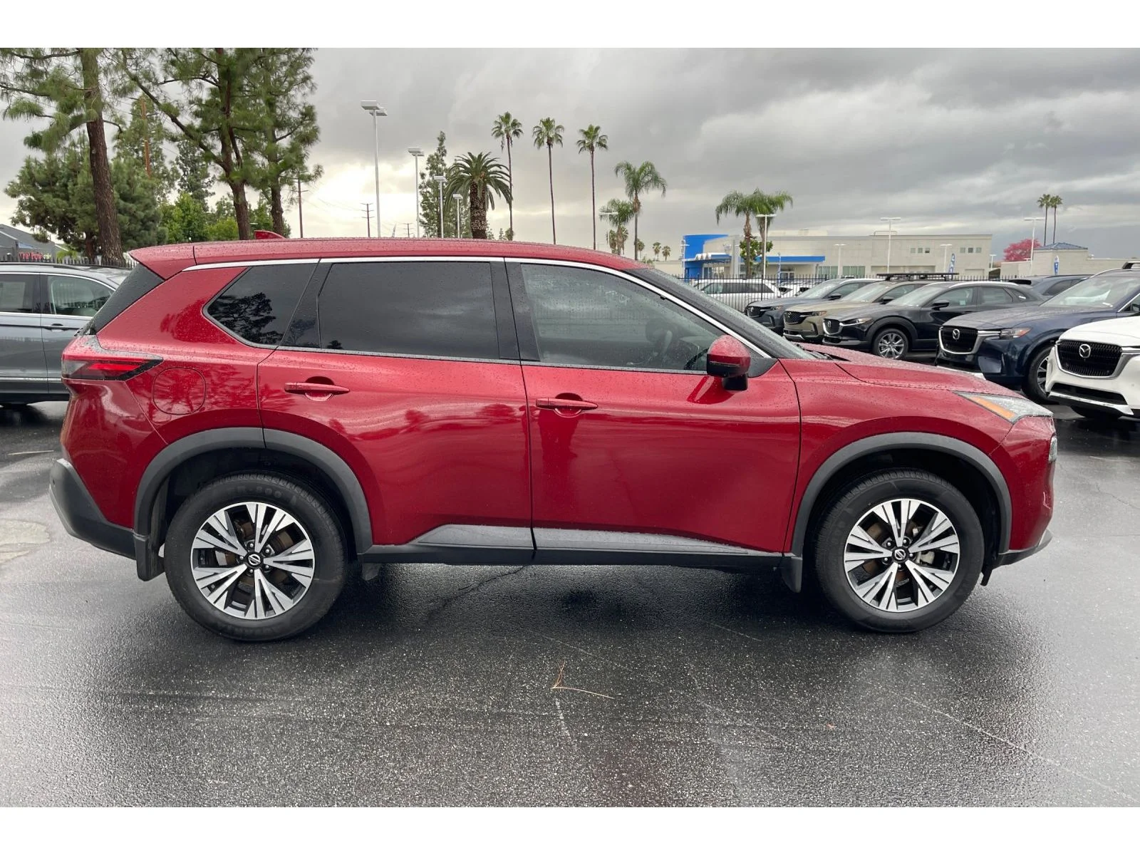 Used 2021 SCARLET EMBER TIN Nissan SV image 7