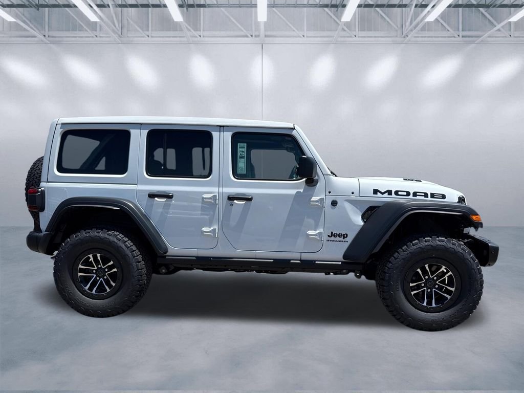 New 2026 Bright White Clear-Coat Exterior Paint Jeep Moab 392 image 3