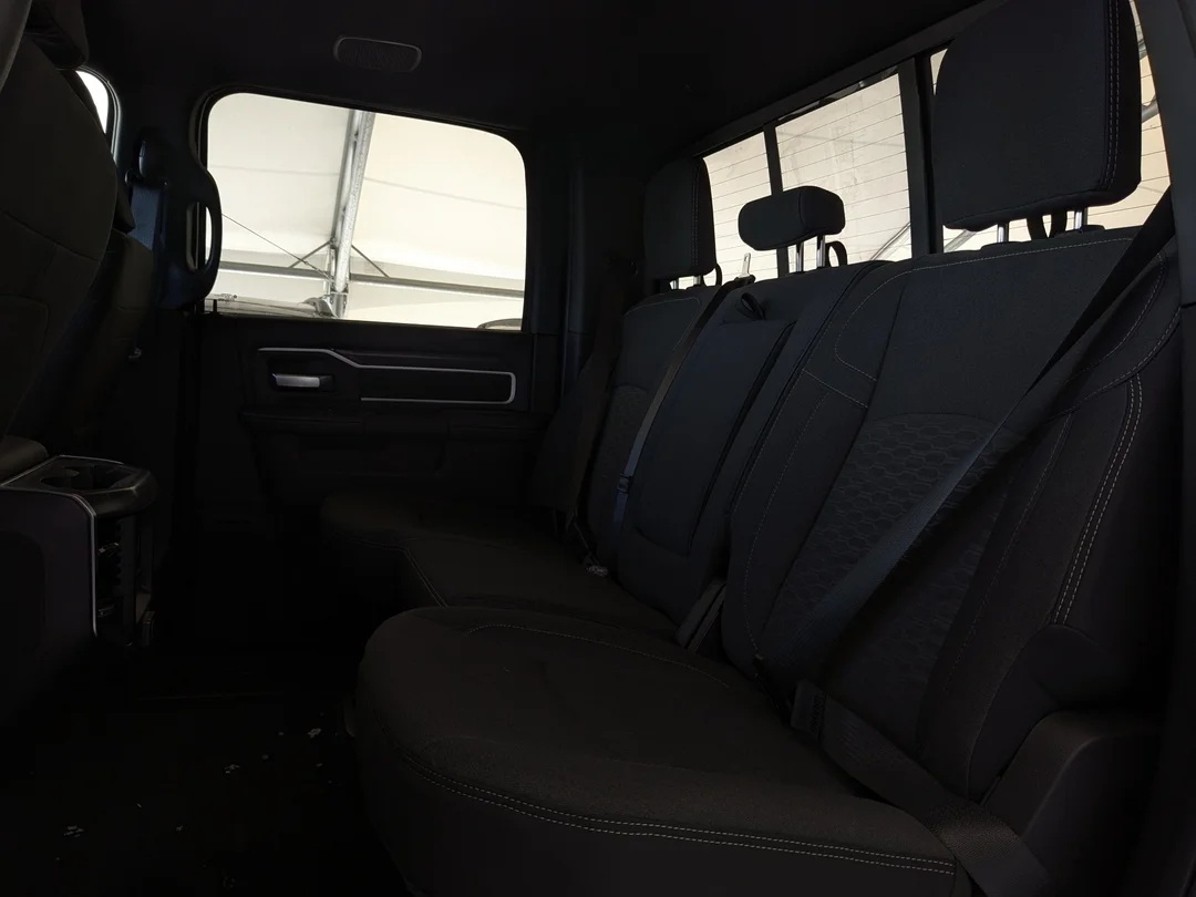 New 2026 Grey RAM Big Horn - - 4x4 - 6.7L Cummins HO Diesel - Big Horn Level 2 Plus Grp & More! image 27