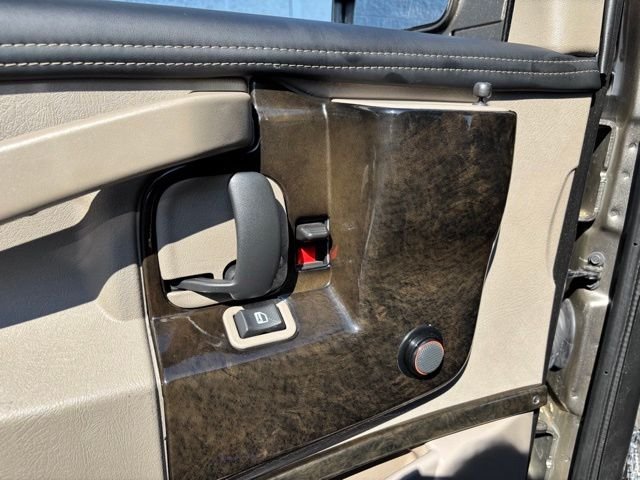 Used 2025 Special Exterior Color GMC Explorer Limited SE image 15