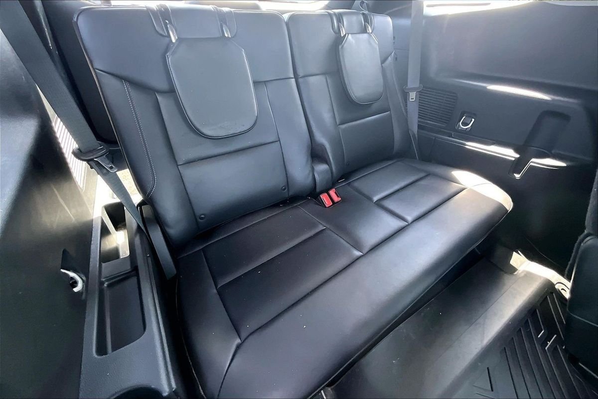 Used 2024 Blue Ford XLT image 26