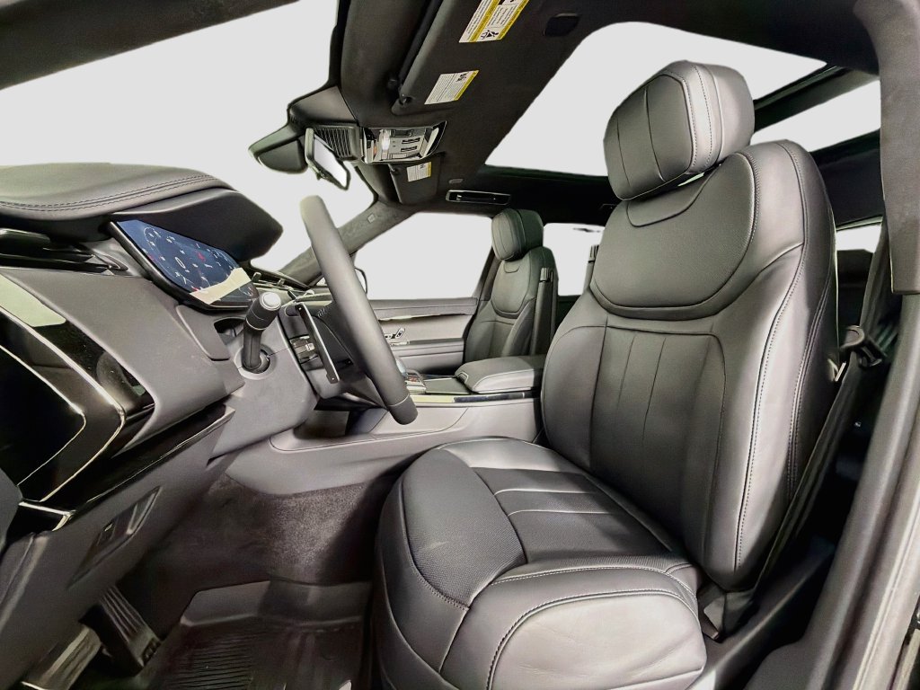 Used 2026 Black Land Rover Autobiography image 21