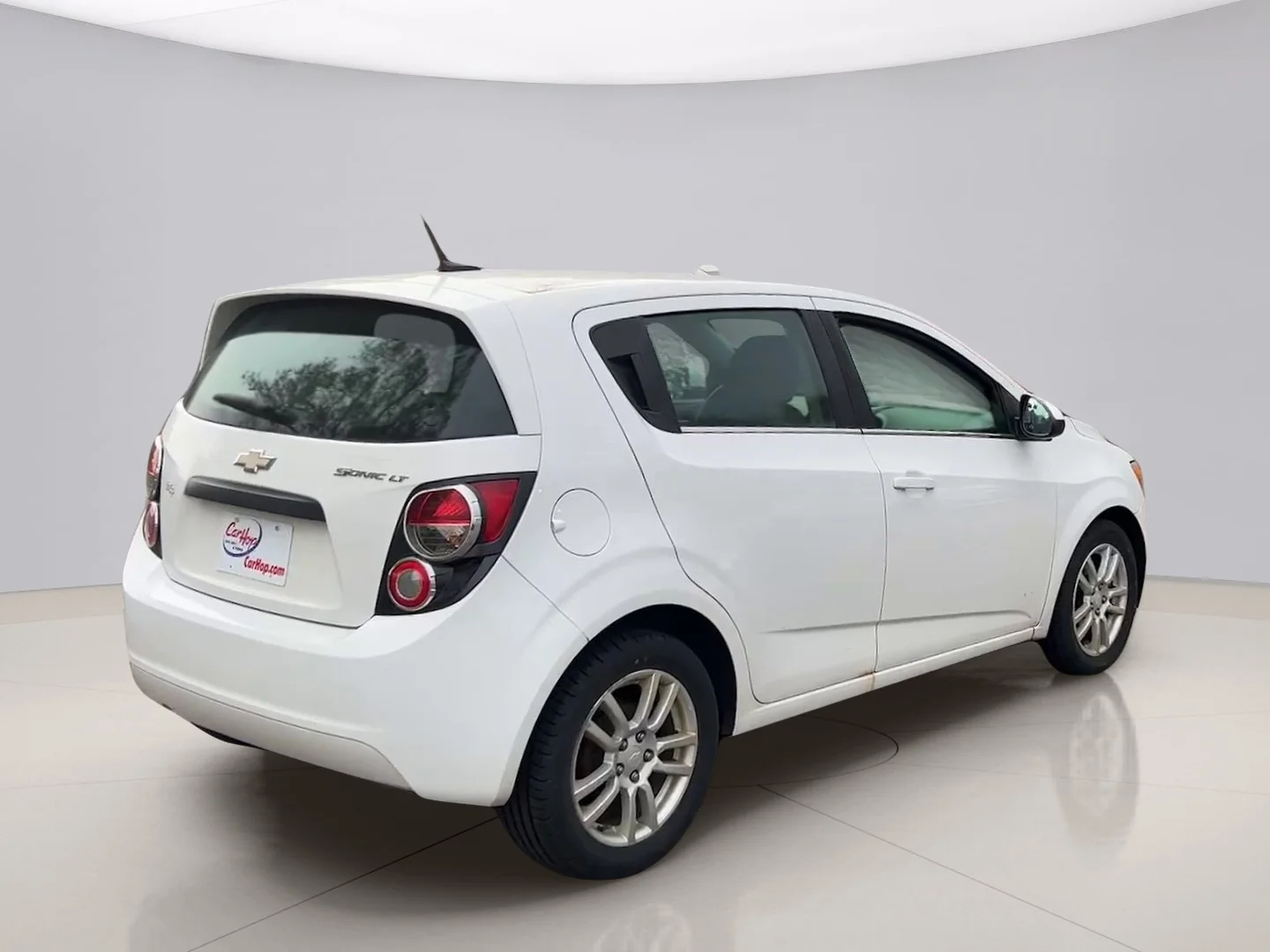 Used 2013 White Chevrolet LT image 5