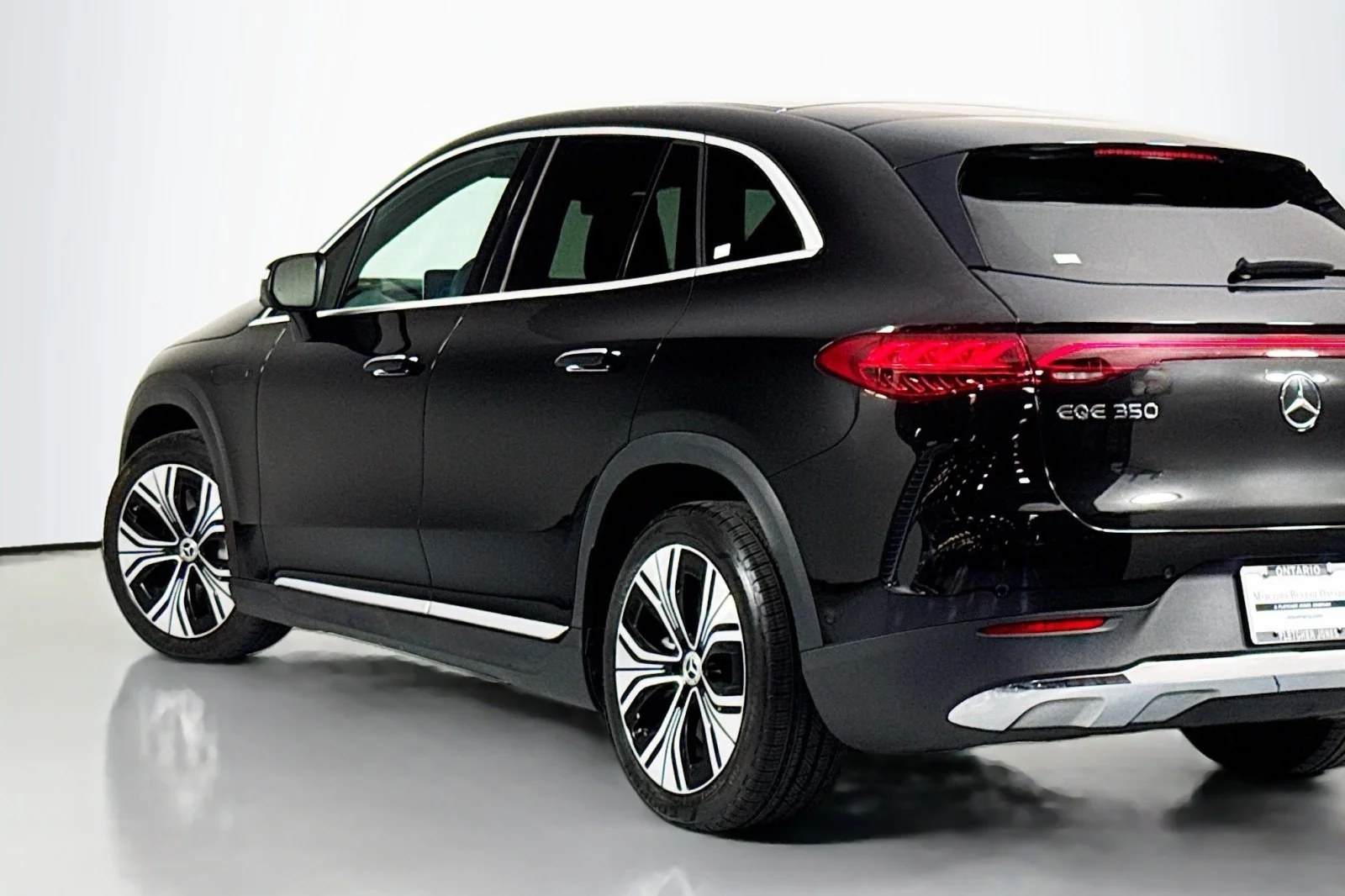 Used 2023 Obsidian Black Metallic Mercedes-Benz 350 image 14