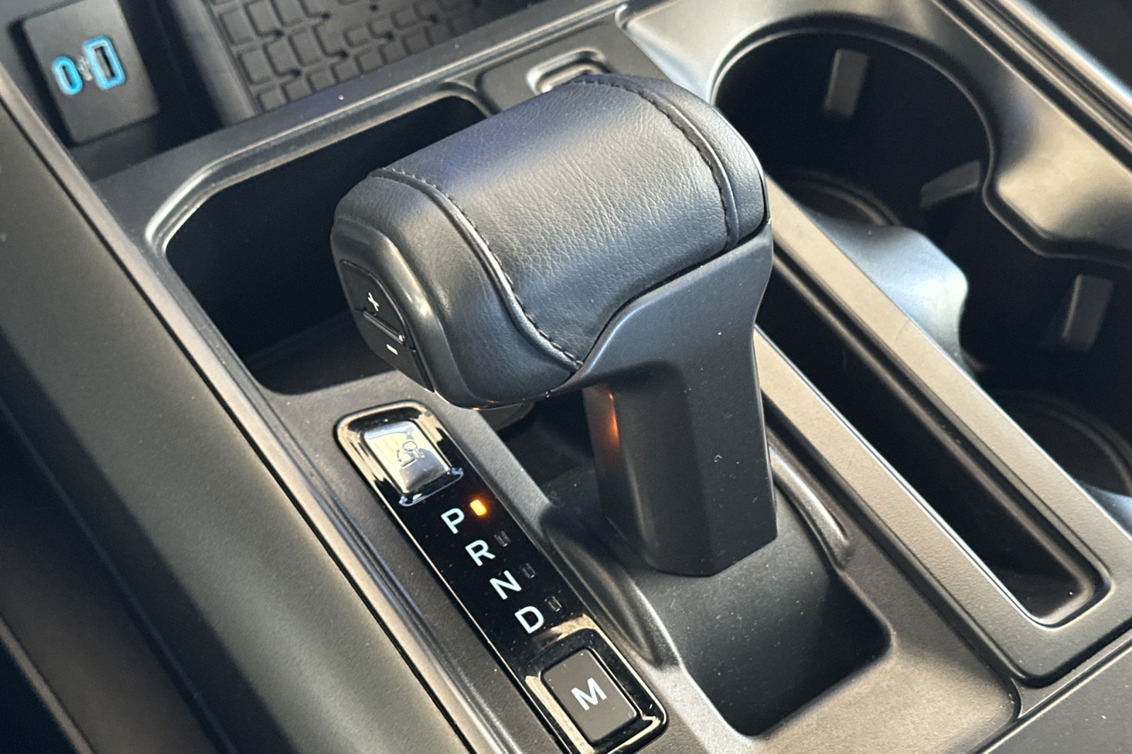 Used 2024 White Ford Lariat image 23