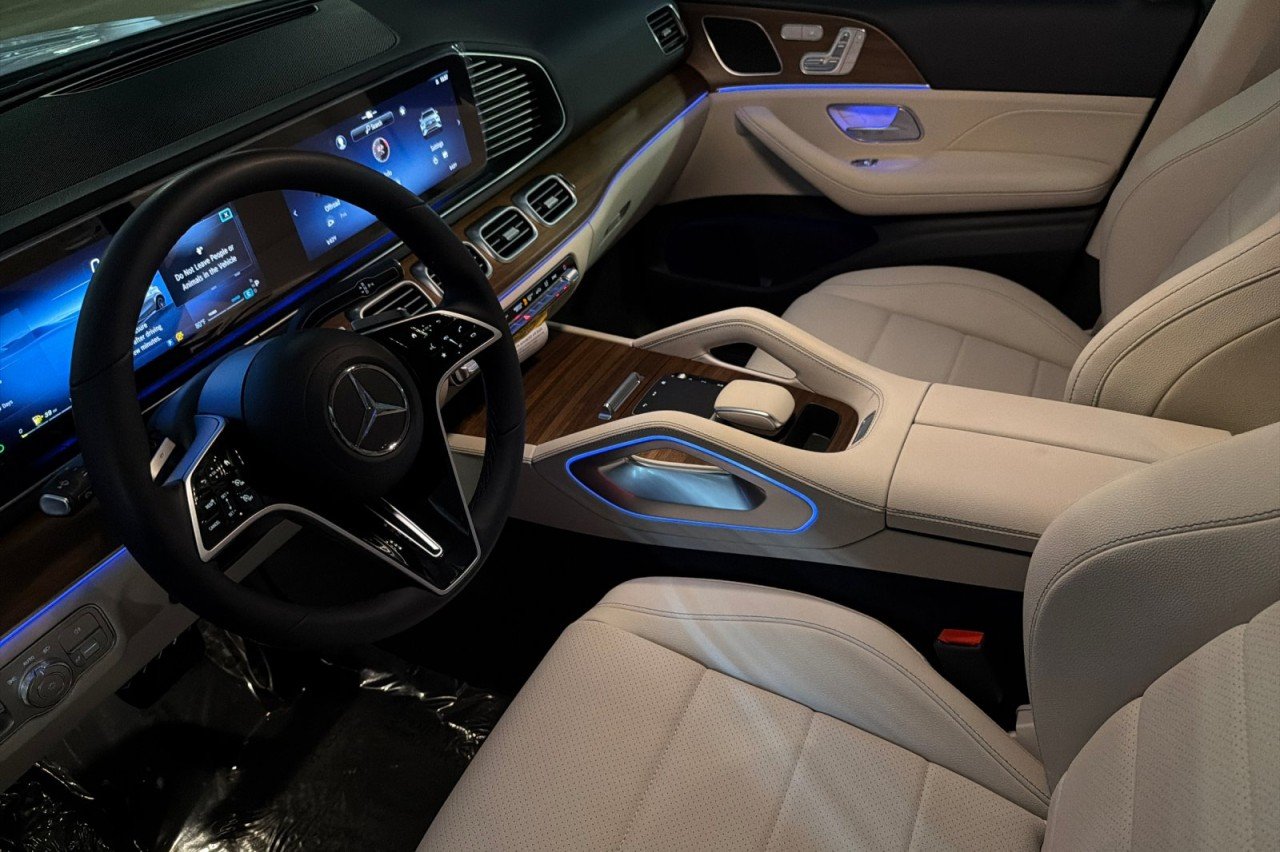 New 2026 Polar White Mercedes-Benz GLE 350 4MATIC® SUV image 9
