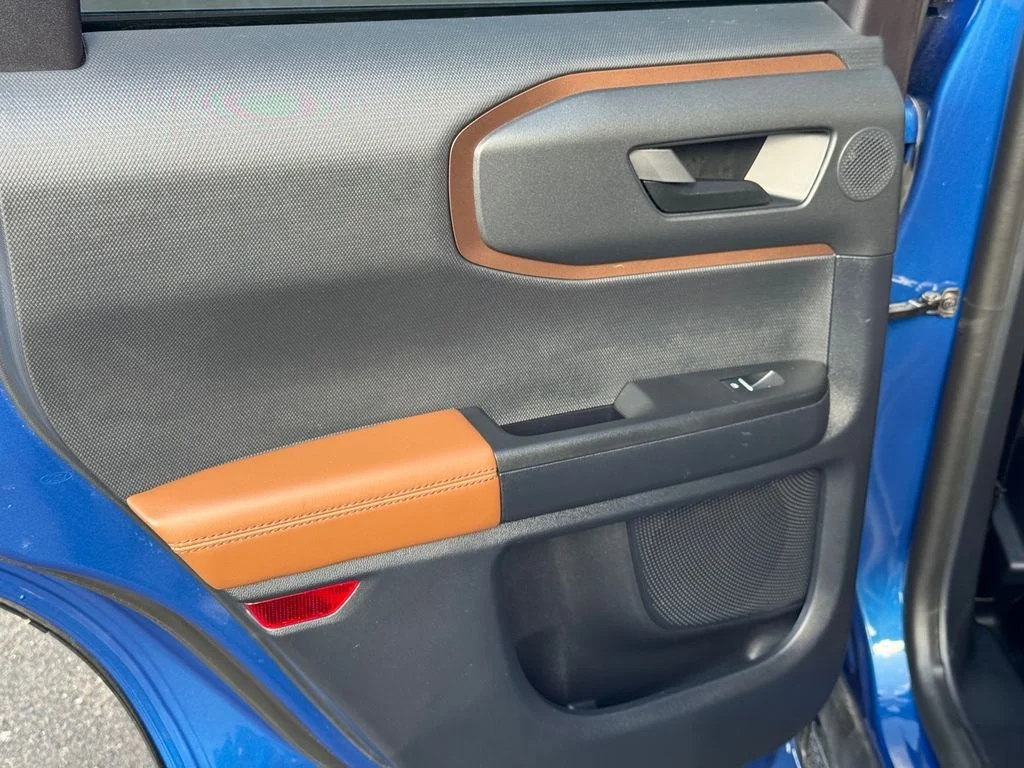 Used 2024 Blue Ford Badlands image 21
