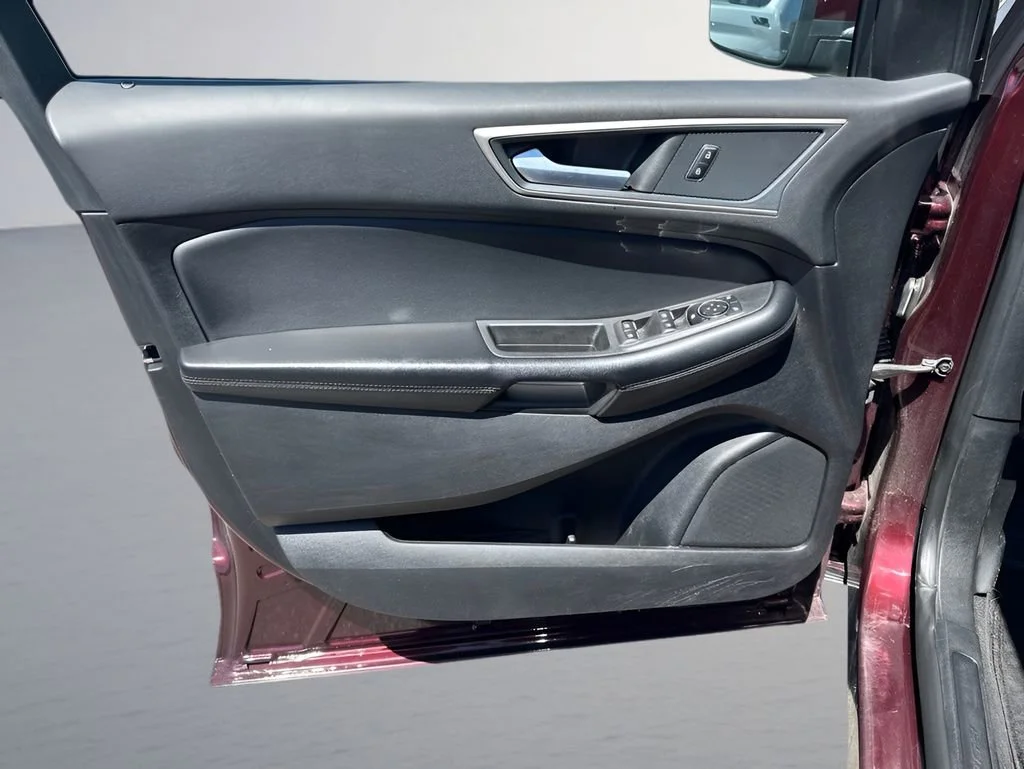 Used 2024 Red Ford SEL image 18