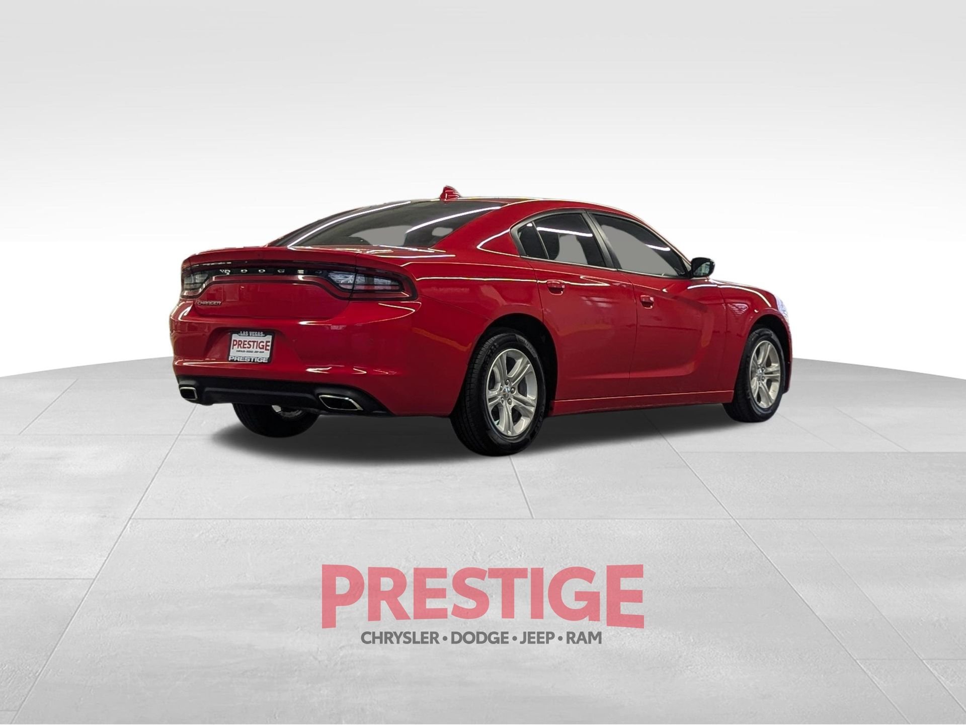 Used 2023 Red Dodge SXT image 6