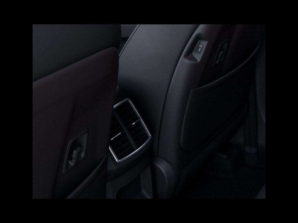 2026 Kia Sportage EX - Photo 33