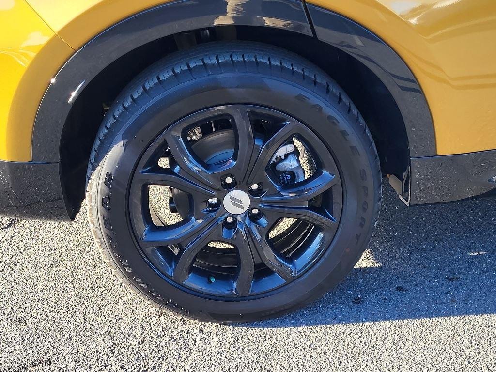 Used 2024 Acapulco Gold Dodge R/T Plus image 23
