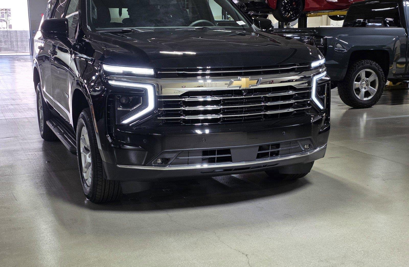 2027 Chevrolet Tahoe LT - Photo 9