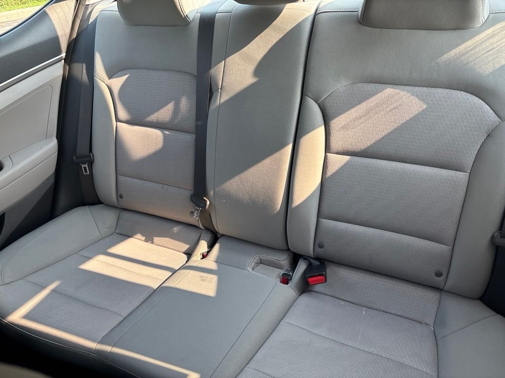 Used 2017 Blue Hyundai SE image 19