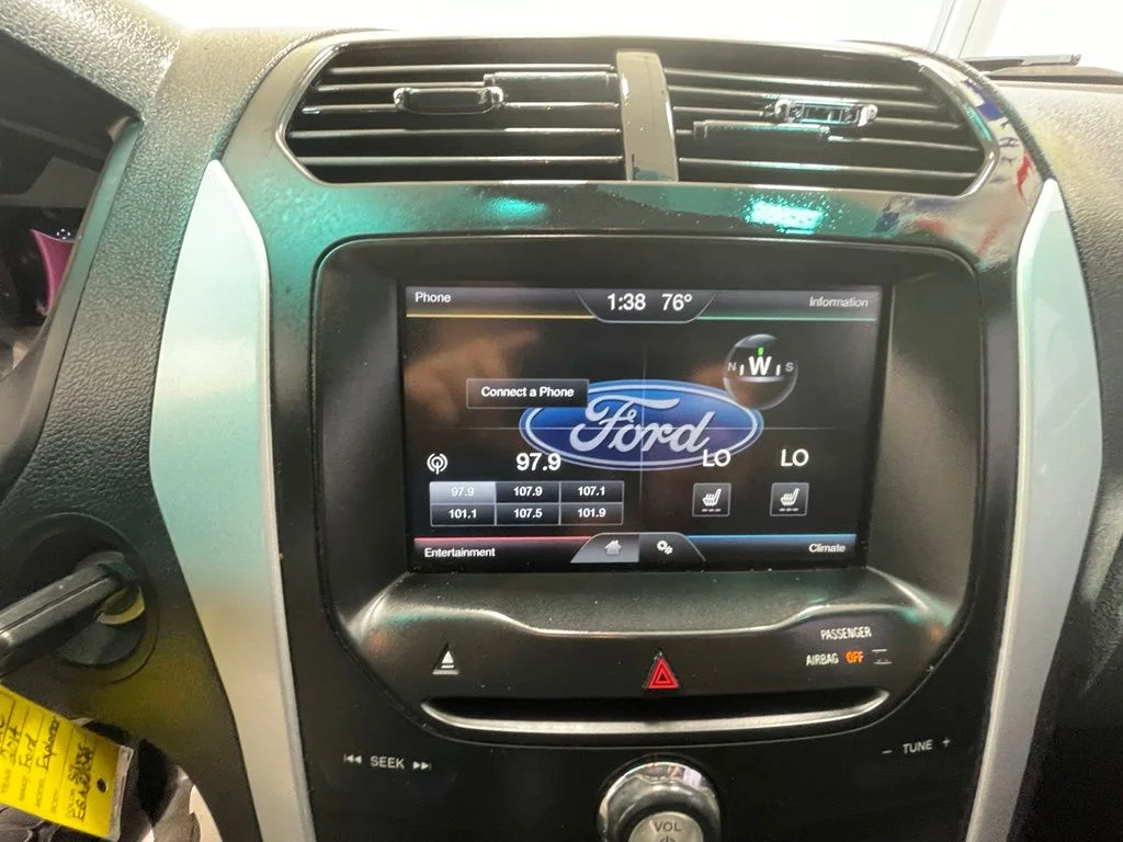 Used 2014 Silver Ford XLT image 21