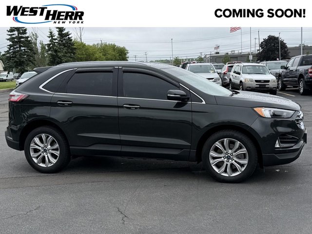 2022 Ford Edge Titanium