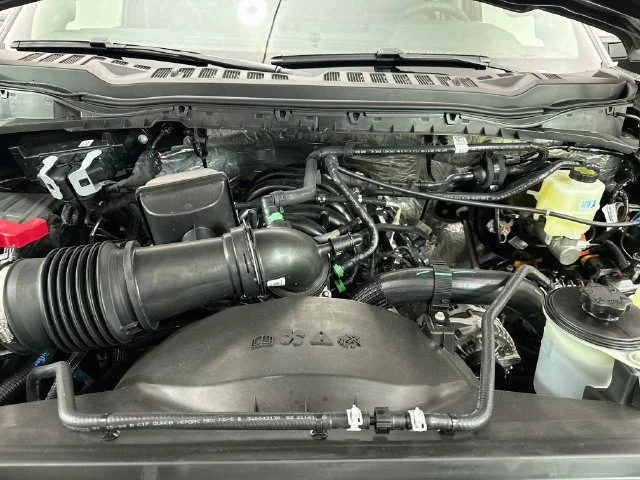 New 2027 Carbonized Gray Metallic Ford F-250® XLT image 31