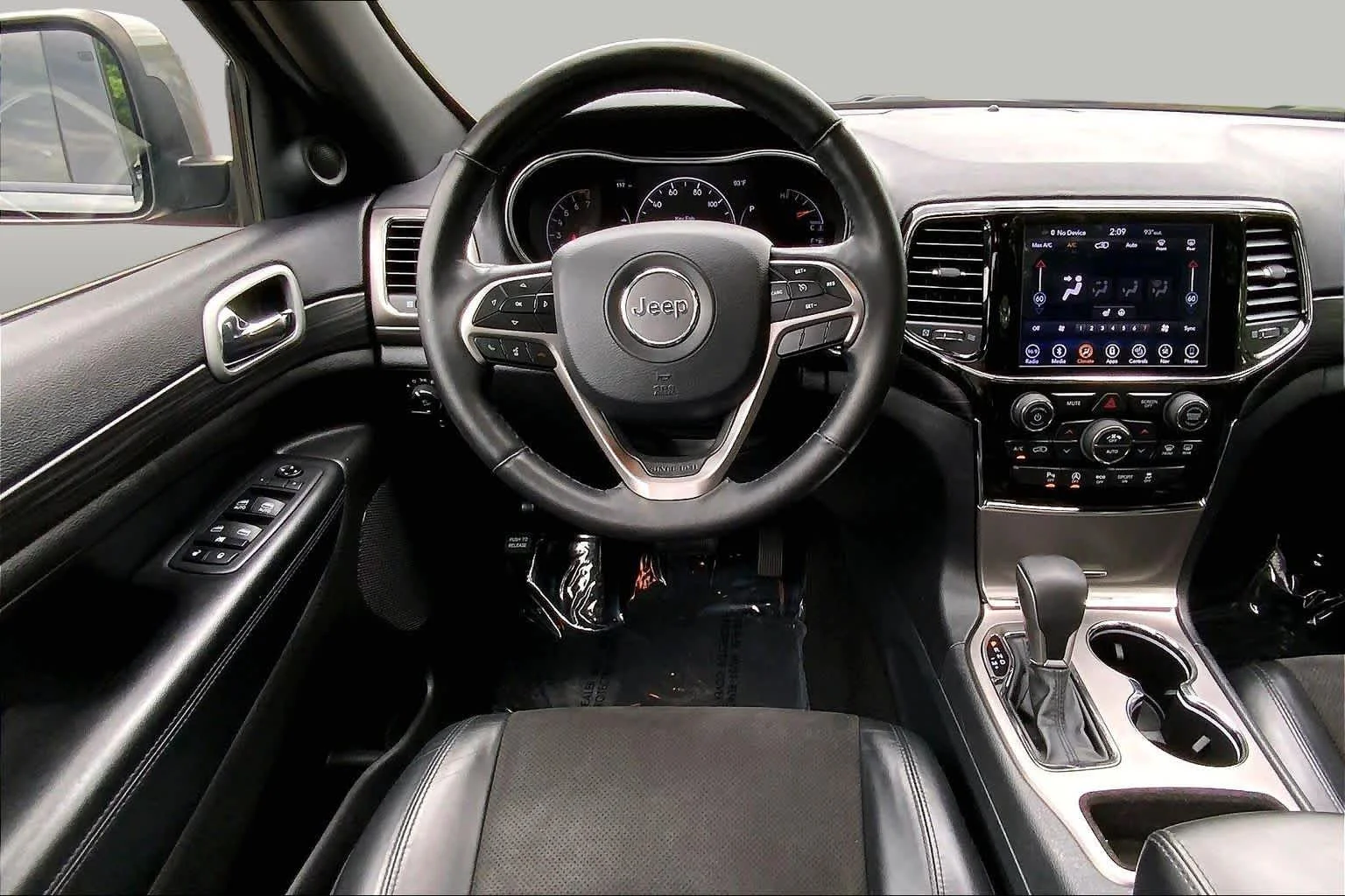 Used 2019 Sting-Gray Clearcoat Jeep Altitude image 6
