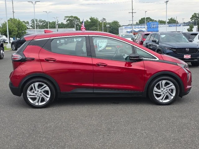 Used 2022 Red Chevrolet 1LT image 18