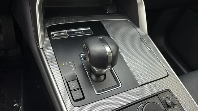 Used 2025  Mazda Premium Plus Package image 30