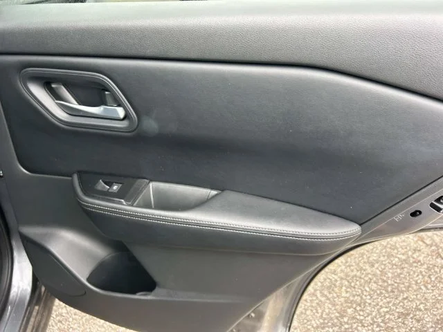 Used 2025 Gray Nissan SV image 21