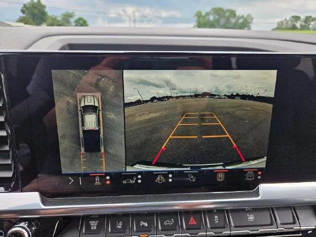New 2026 Summit White GMC SLT DRW image 20
