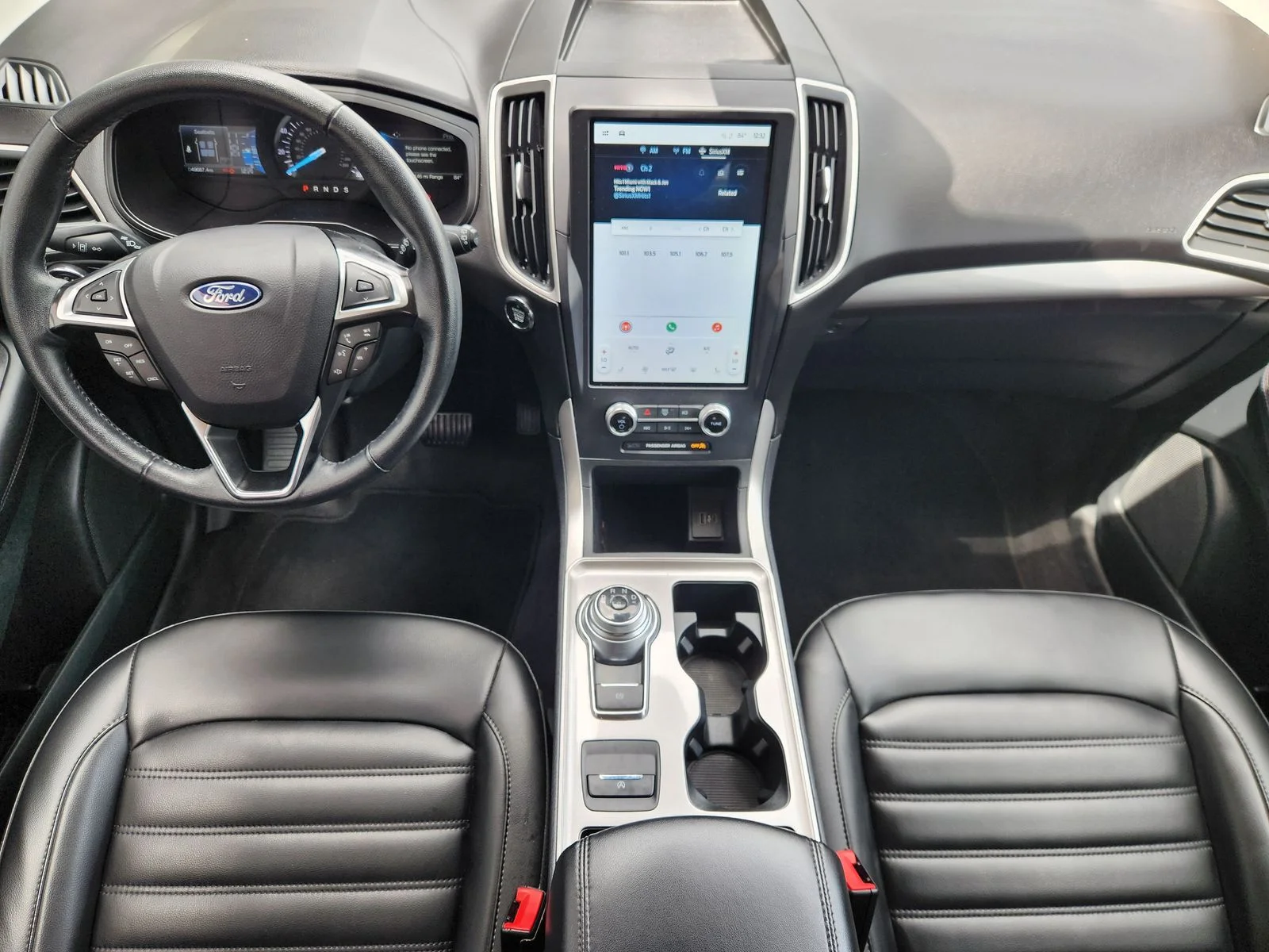 Used 2024 Gray Ford SEL image 27