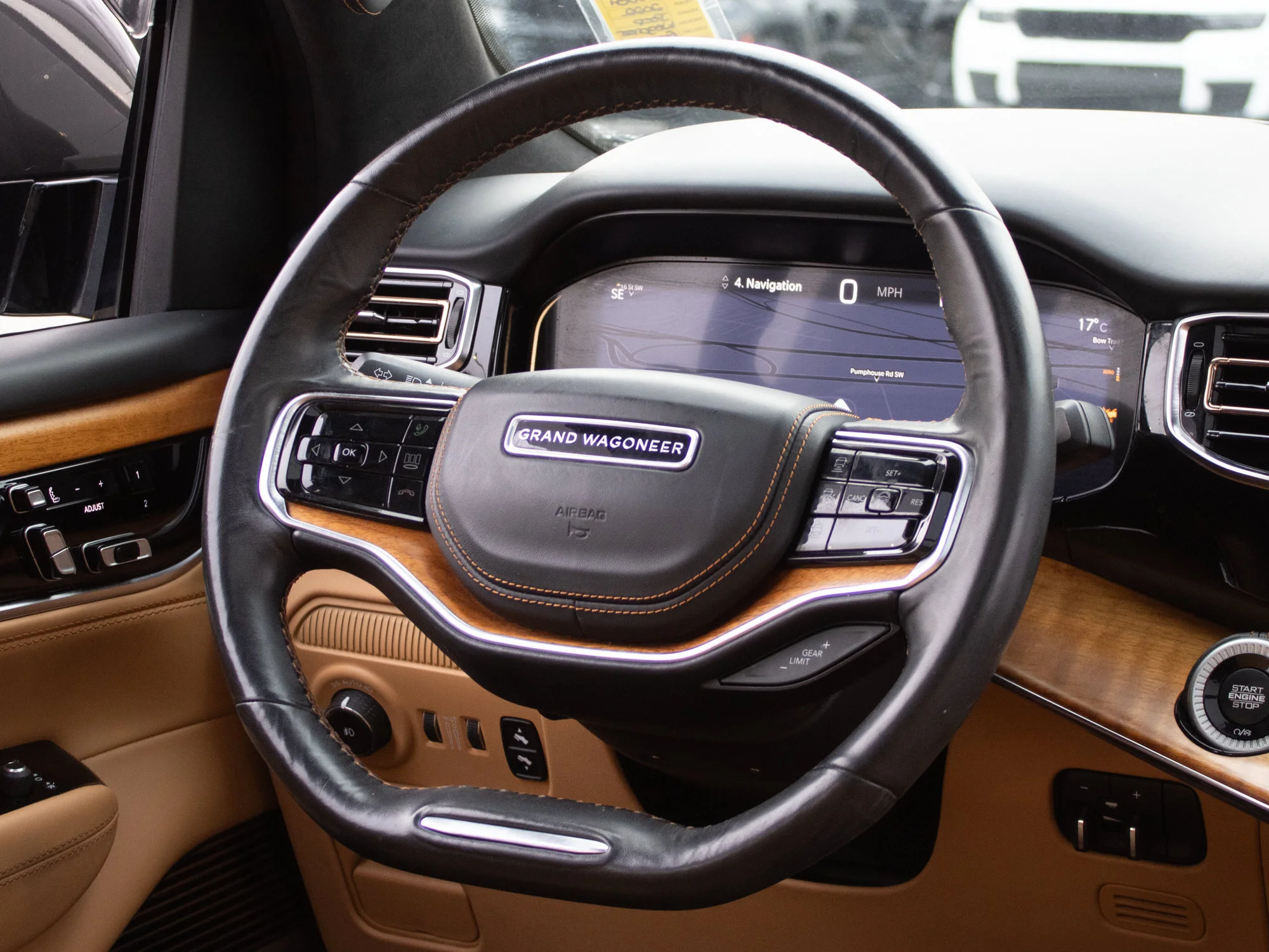 Used 2022 Grey Jeep Series III* 4x4, Massaging Heated/Ventilated Seats, Rear-Seat Entertainment Group, Panoramic Roof image 5